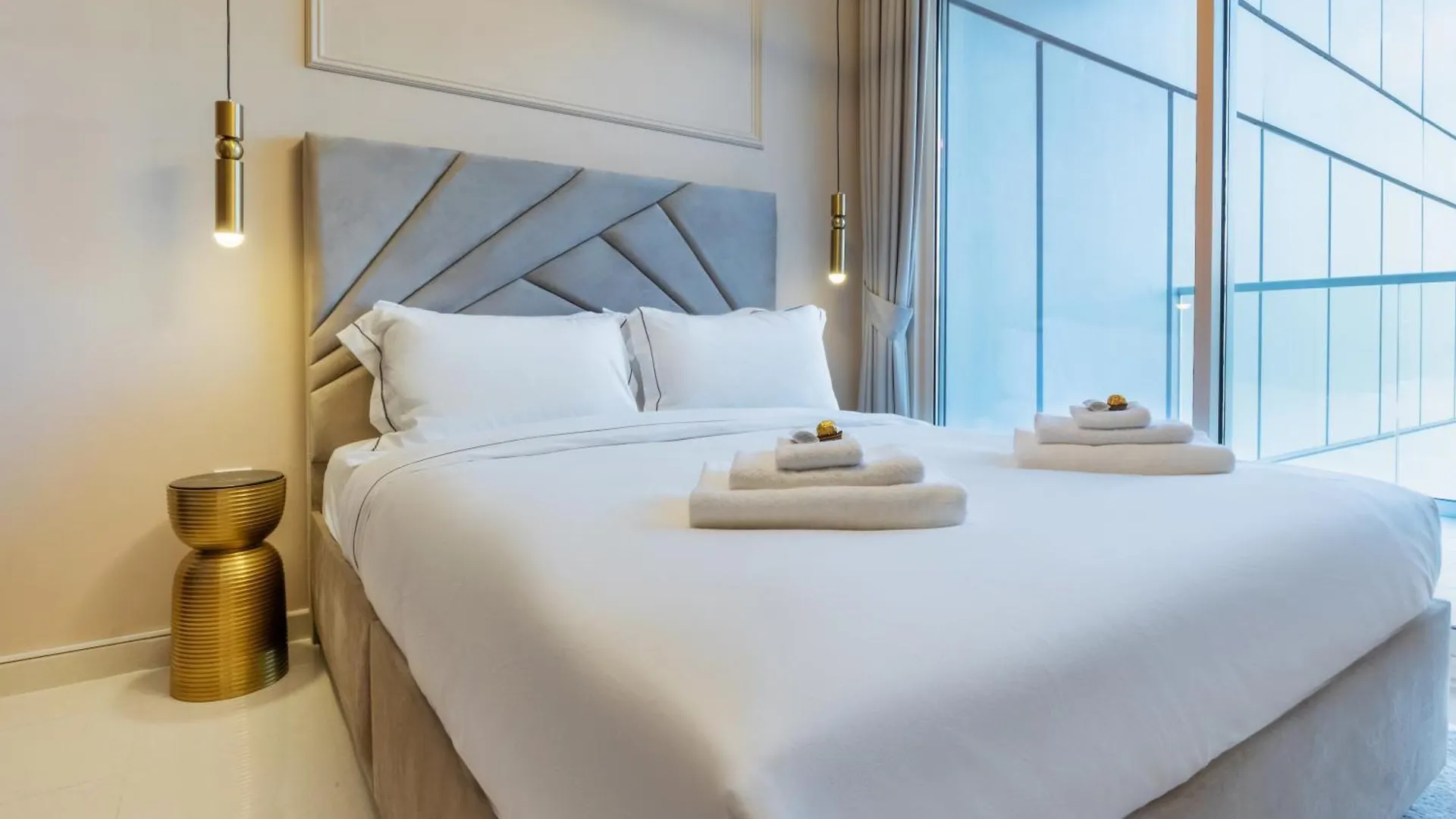 דירה דובאי Luxury Top Floor Apt With Full Burj Khalifa View
